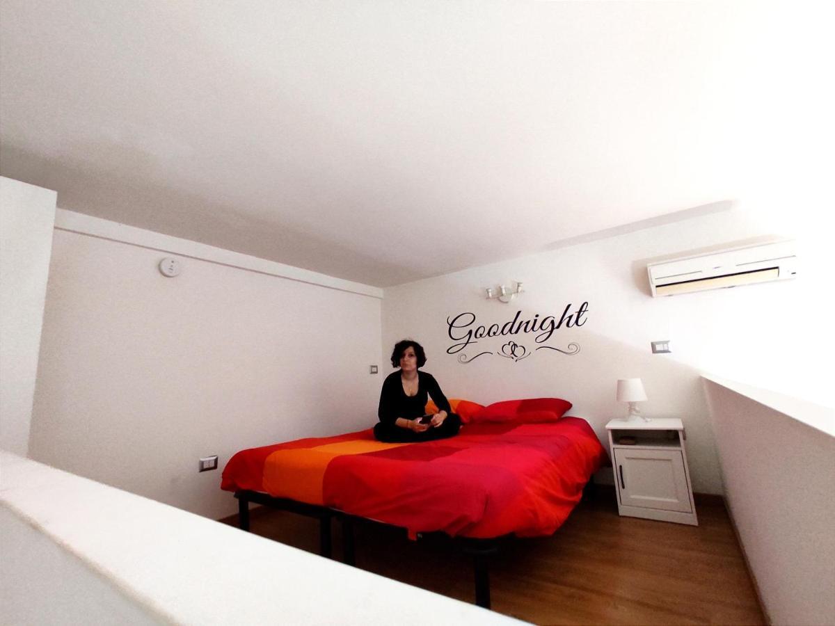 Ale & Tizy House Bed and Breakfast Neapel Exteriör bild
