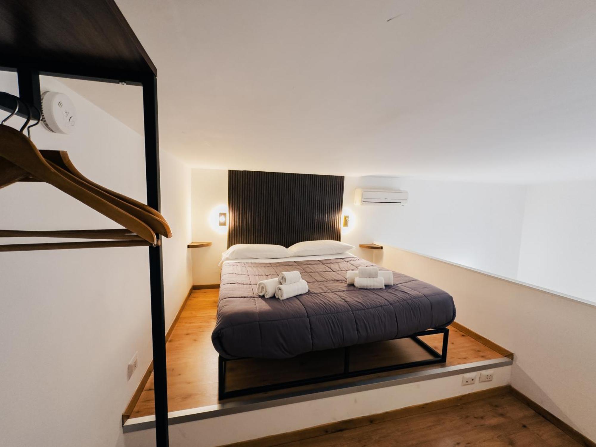 Ale & Tizy House Bed and Breakfast Neapel Exteriör bild